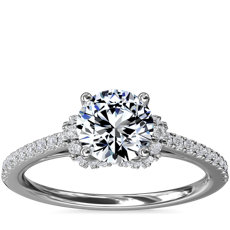 鉑金小巧 V 形大教堂鑽石訂婚戒指（1/4 克拉總重量）